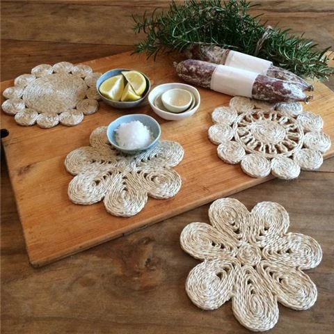 Carnival - Jute Retro Trivet Set Natural 4pce 18cm 1 Carnival - Jute Retro Trivet Set Natural 4pce 18cm